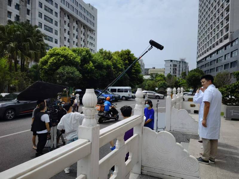 雄县广告片拍摄公司低成本实现高规格制作的诀窍
